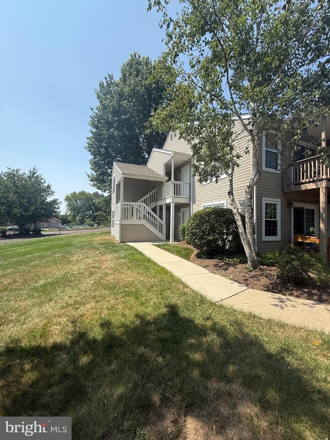 28022 BEACON HILL Drive – photo 1