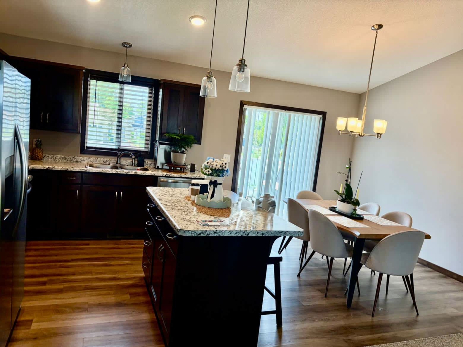422 19th Ave N – photo 4