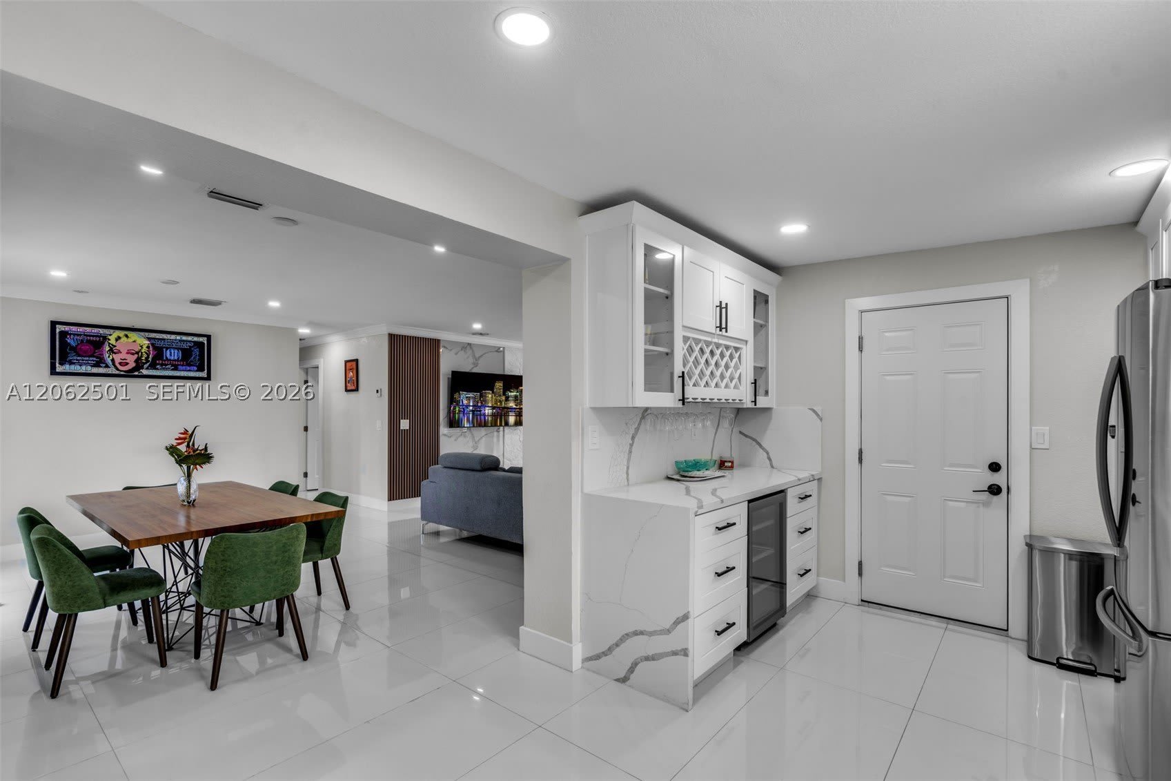 3609 SW 23rd St – photo 2