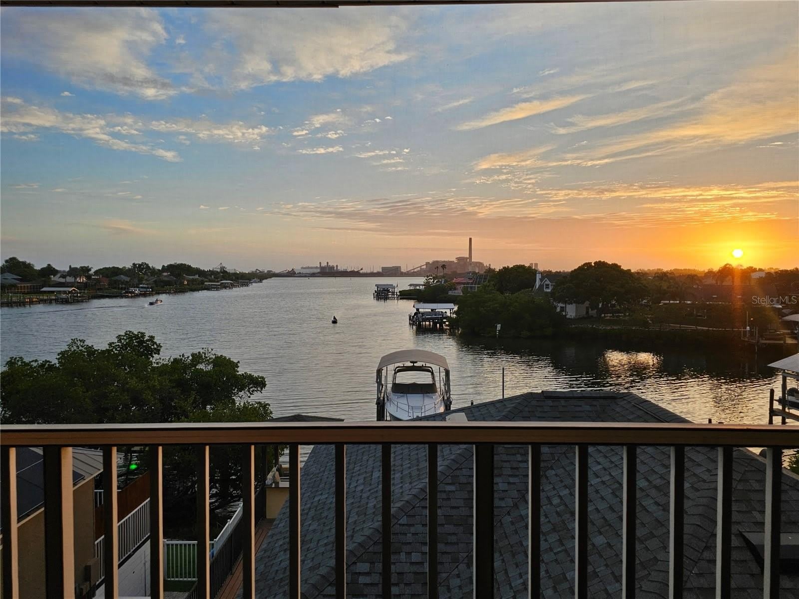 1209 APOLLO BEACH Boulevard – photo 1