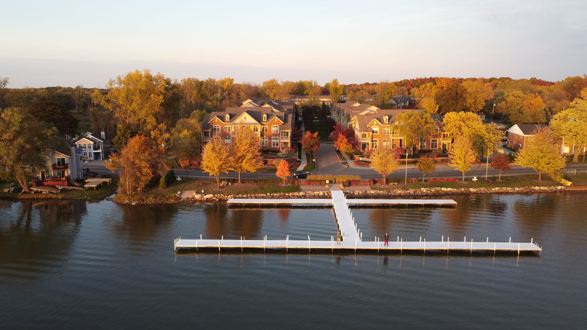 474 Village Dr – photo 1