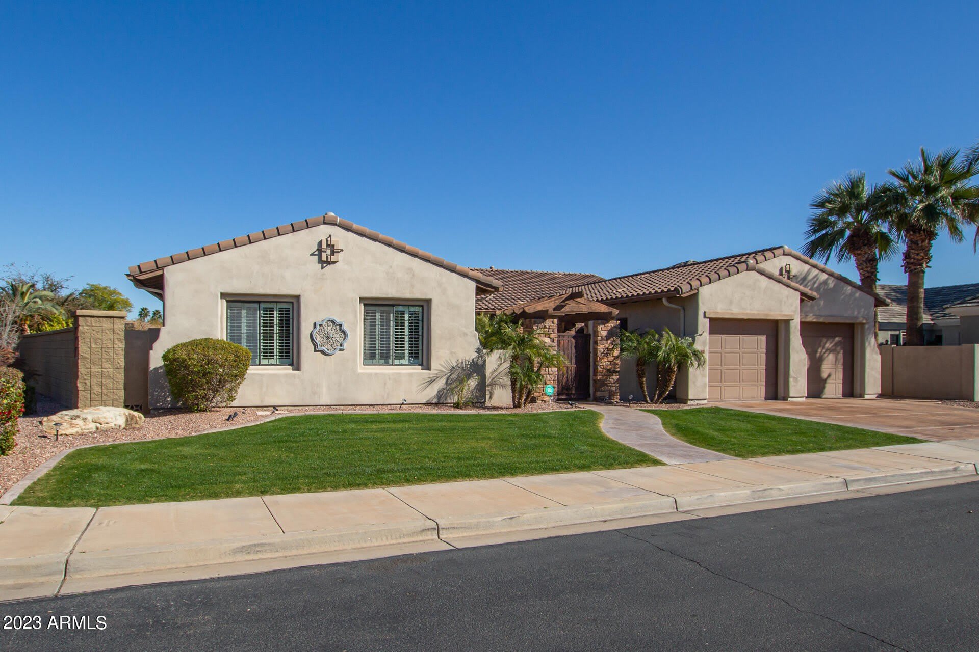 885 W PALO BREA Drive – photo 3