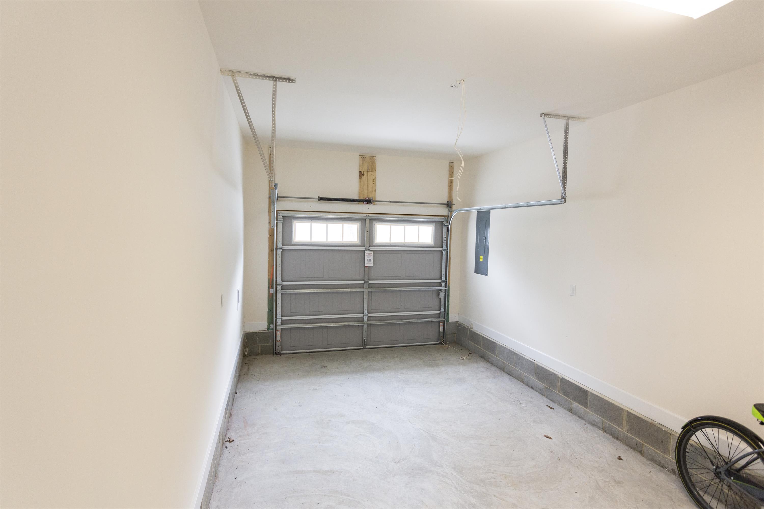 321 26Th Half Street – photo 2