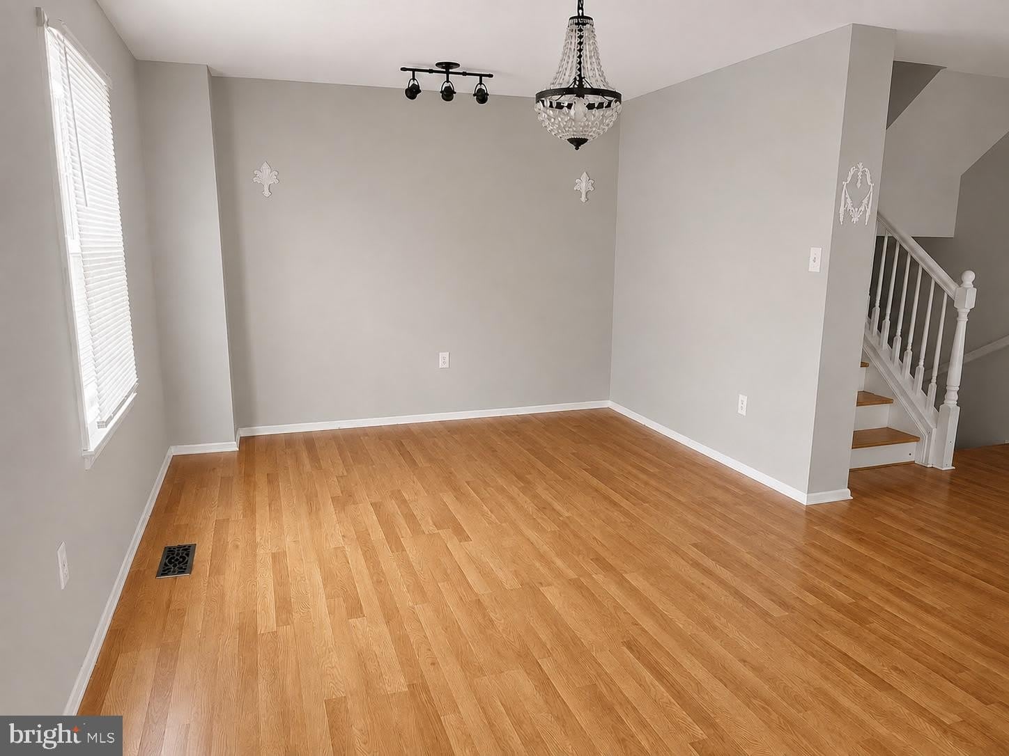 4360 GREENBERRY Lane – photo 2
