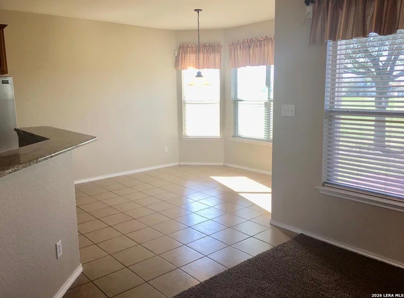 3751 Columbia – photo 5