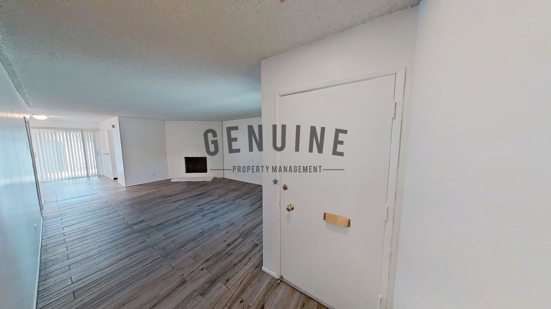 Two Bedroom, Two Bath Single Level Townhouse in Santa Ana – photo 2
