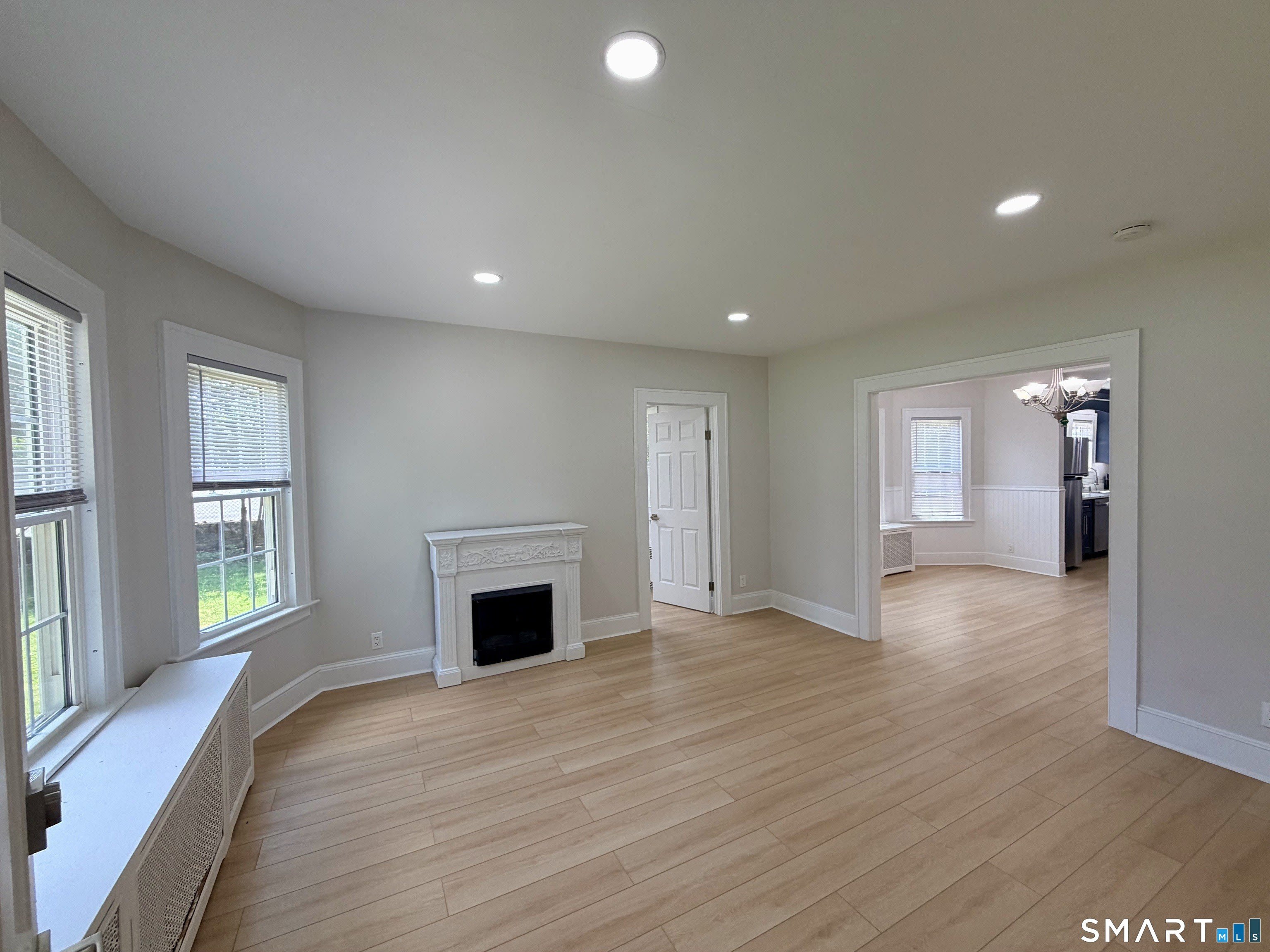 332 Robbins Street – photo 2