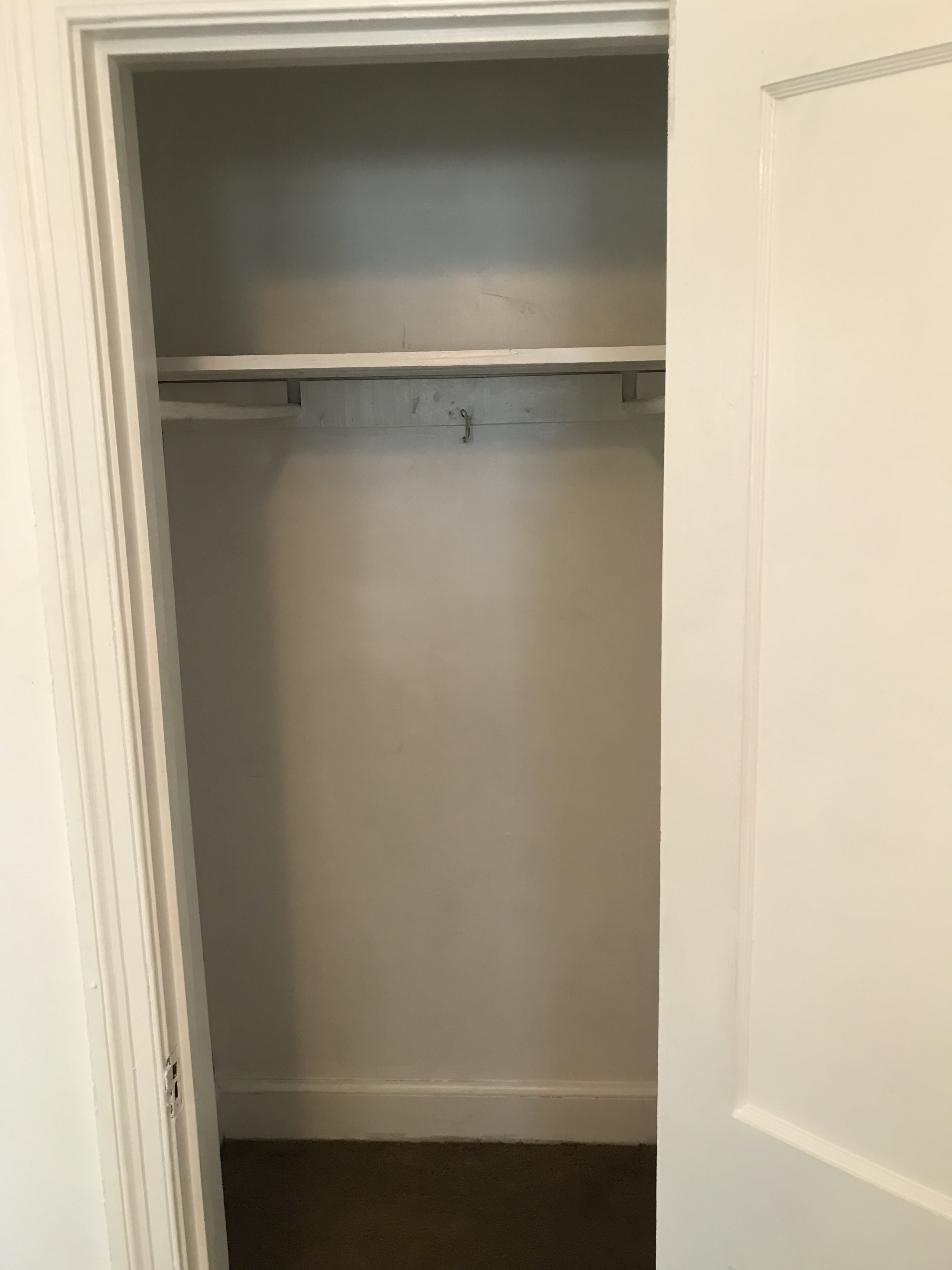 1102 E Elm St – photo 3