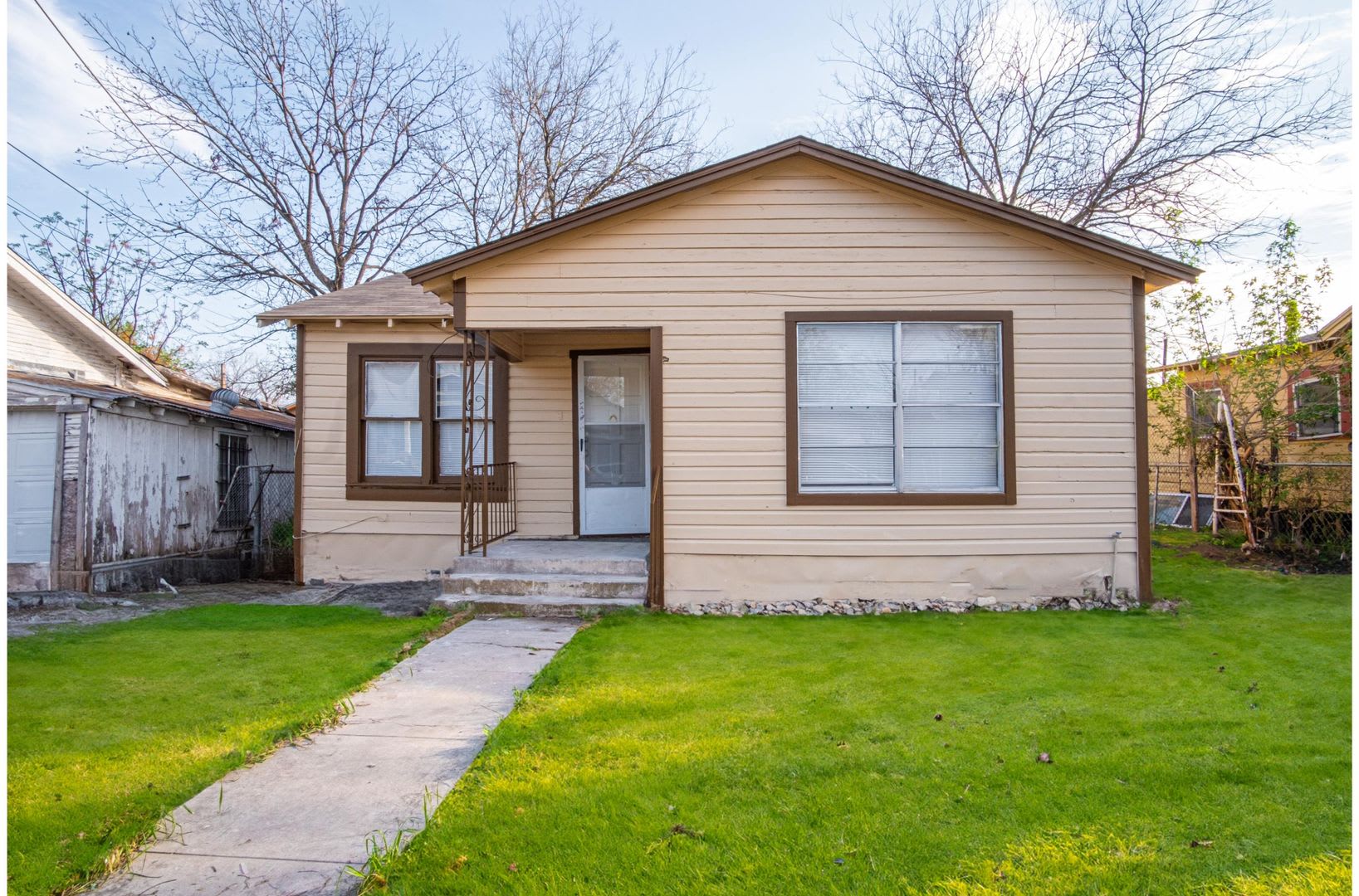 Great Home So Close To Downtown – photo 1