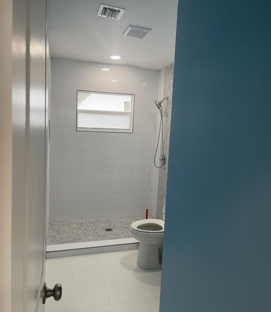 3402 Greenwood Avenue – photo 4