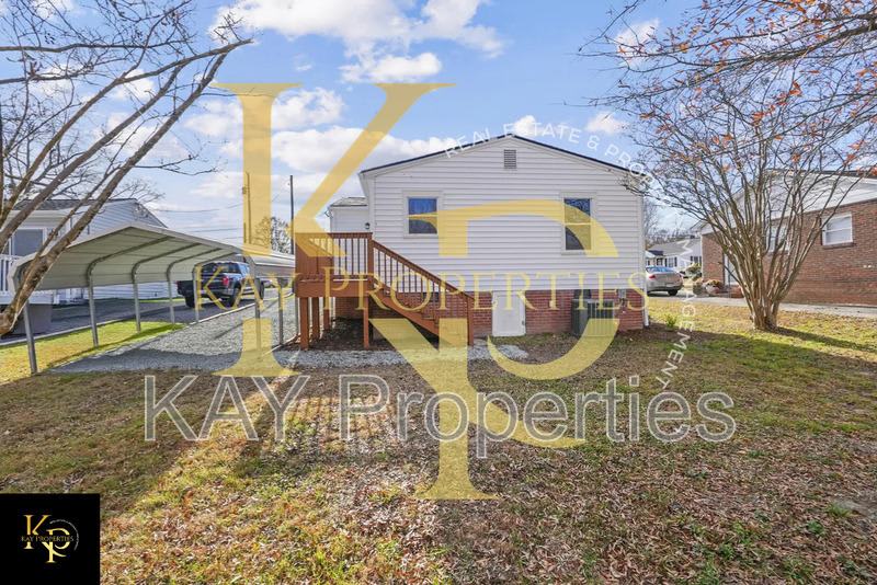 1207 Jackson St – photo 4