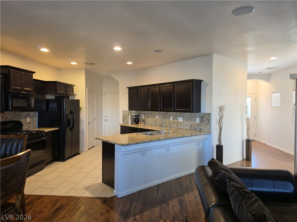 2880 Sparkling Sea Street – photo 3