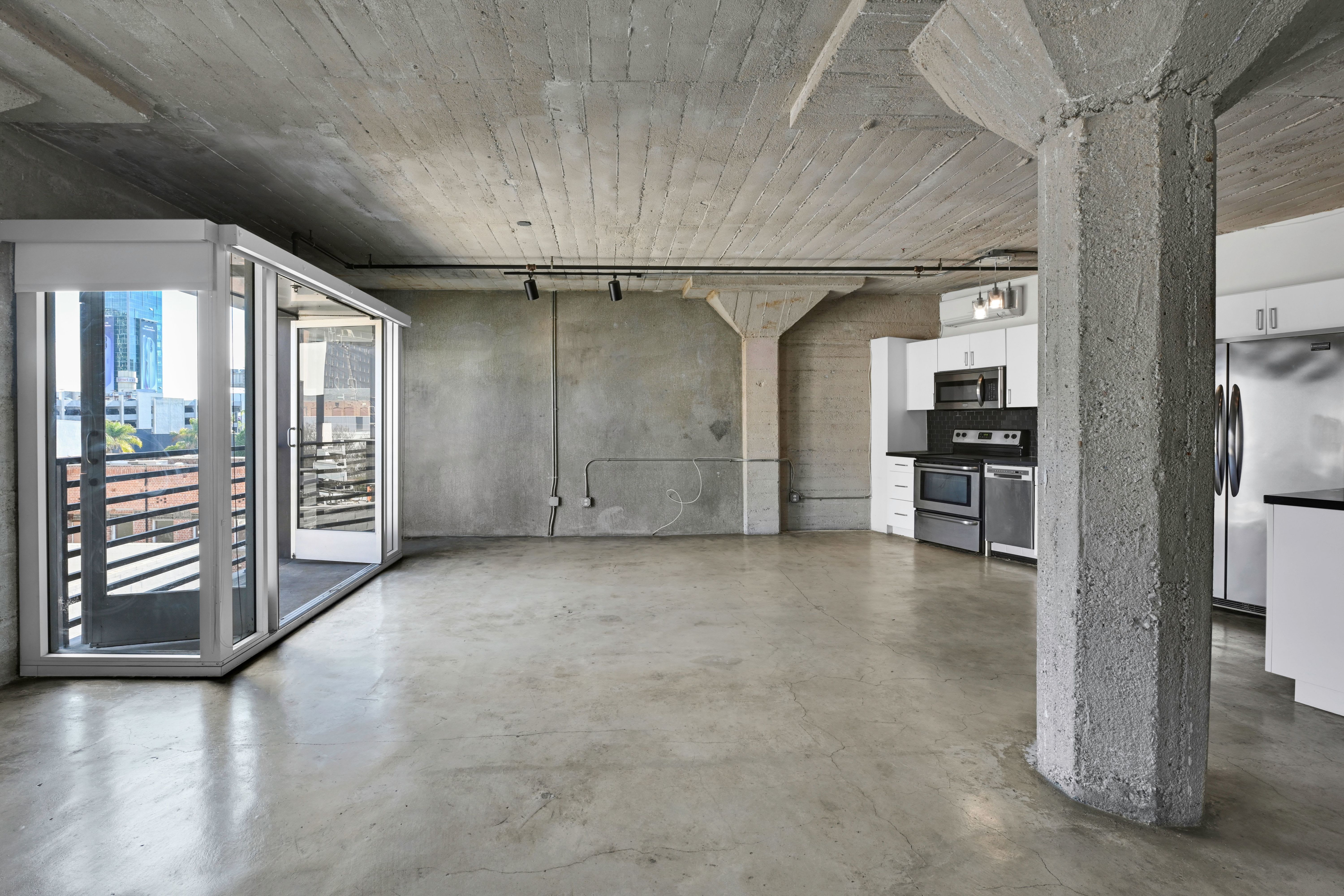 Cosmo Lofts – photo 2
