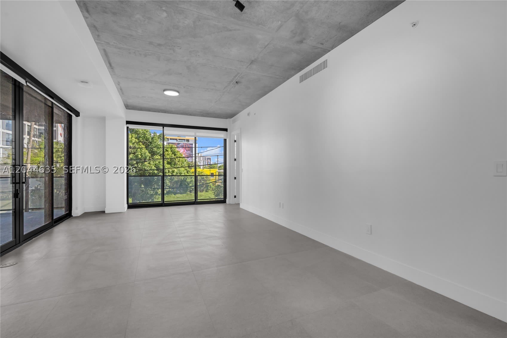 91 Nw 27Th St – photo 3
