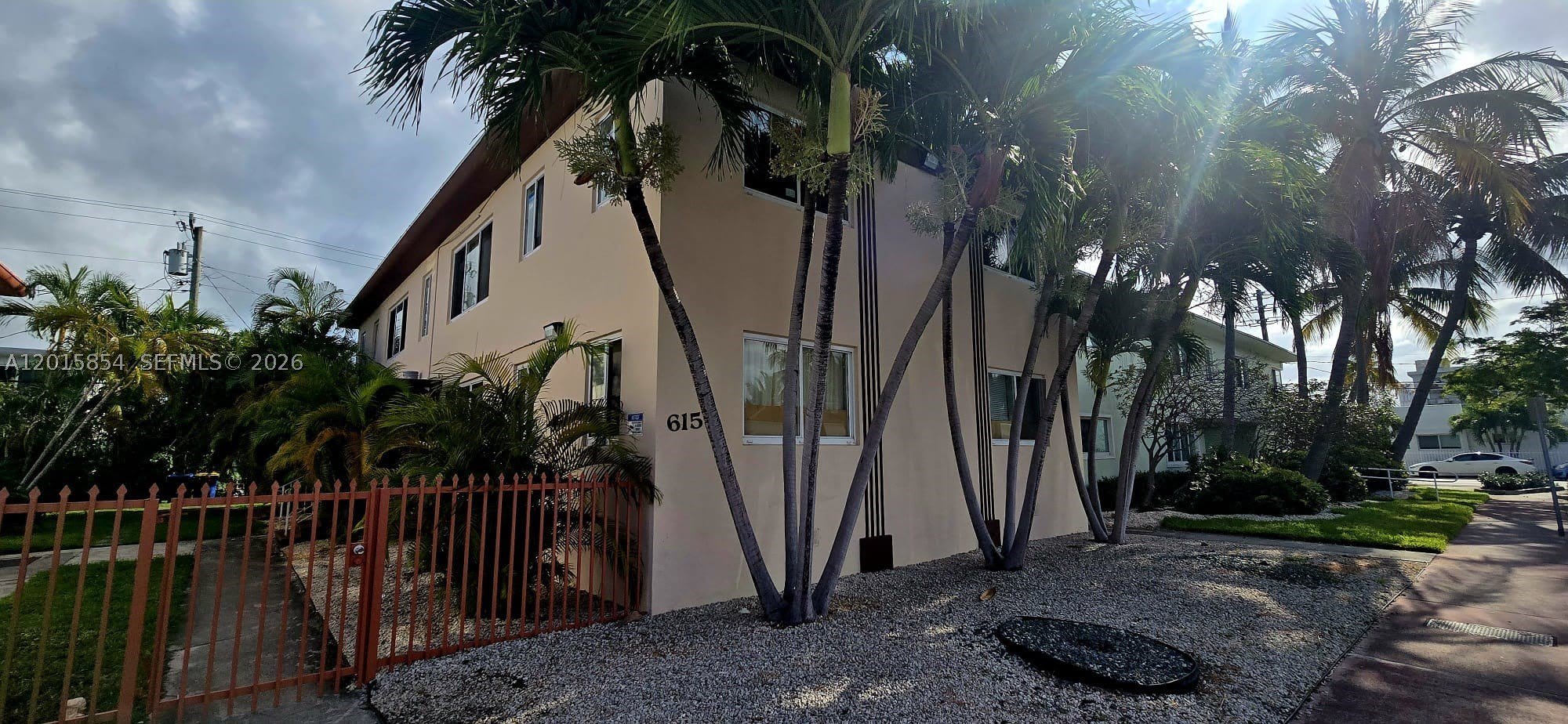 615 82nd St – photo 4