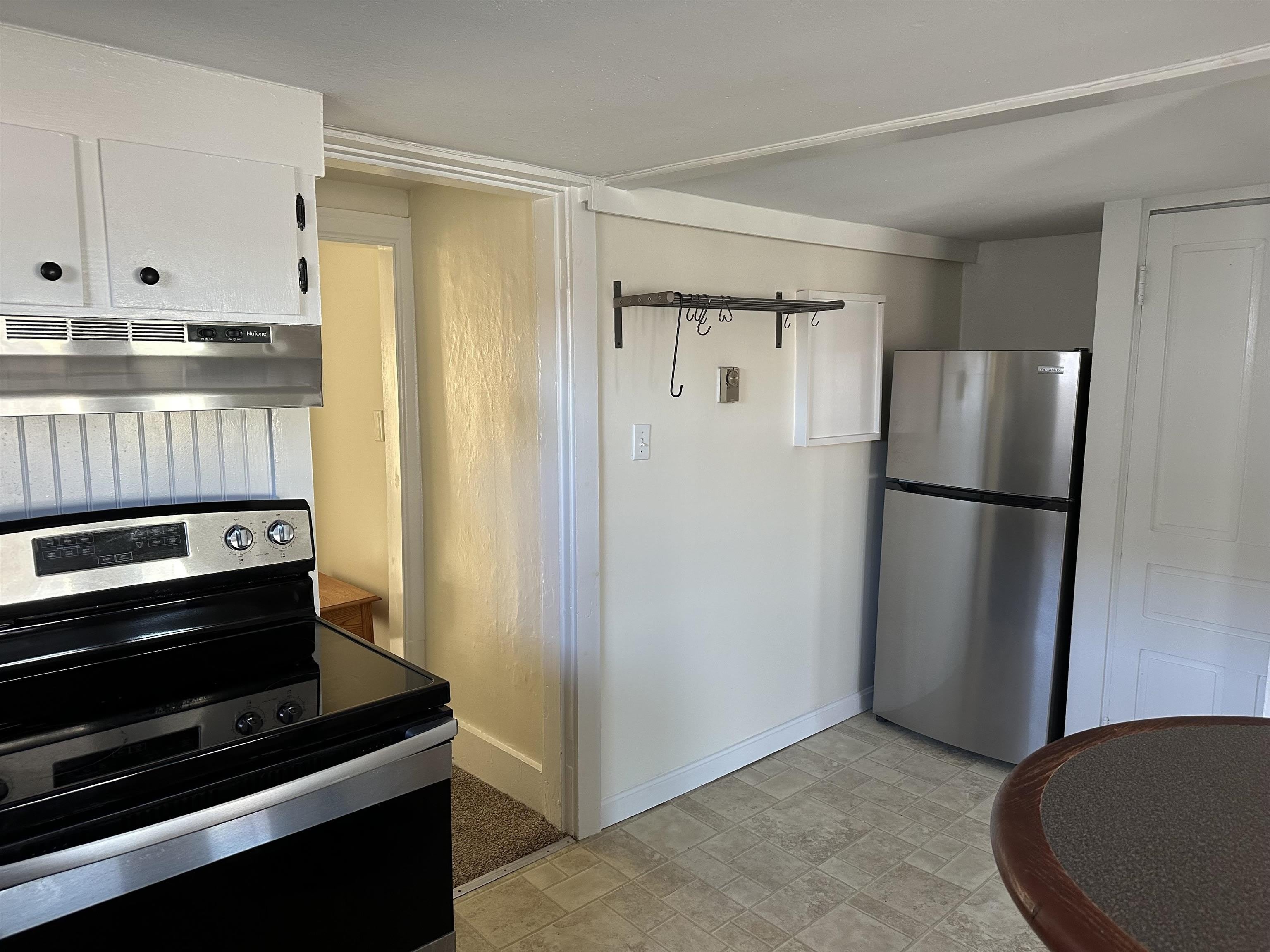 8 Sixth Street – photo 4