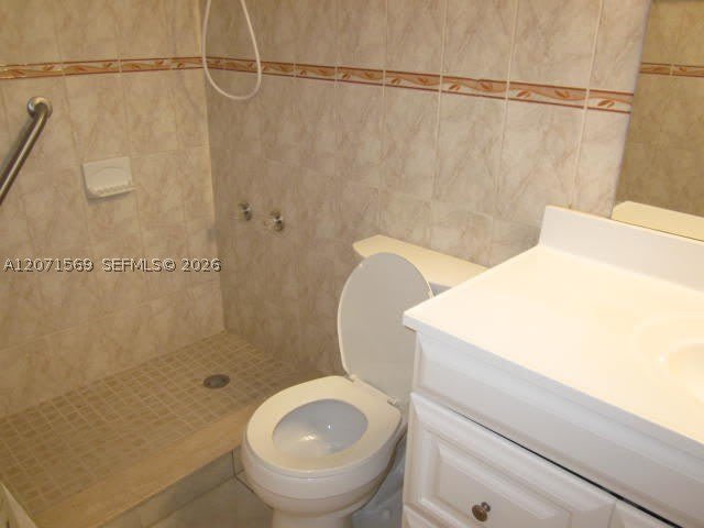 10822 N Kendall DR – photo 5