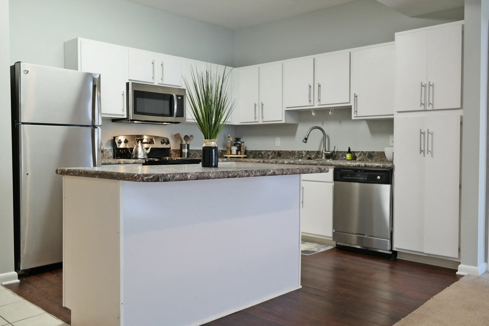 Residences at DeSales Plaza – photo 3