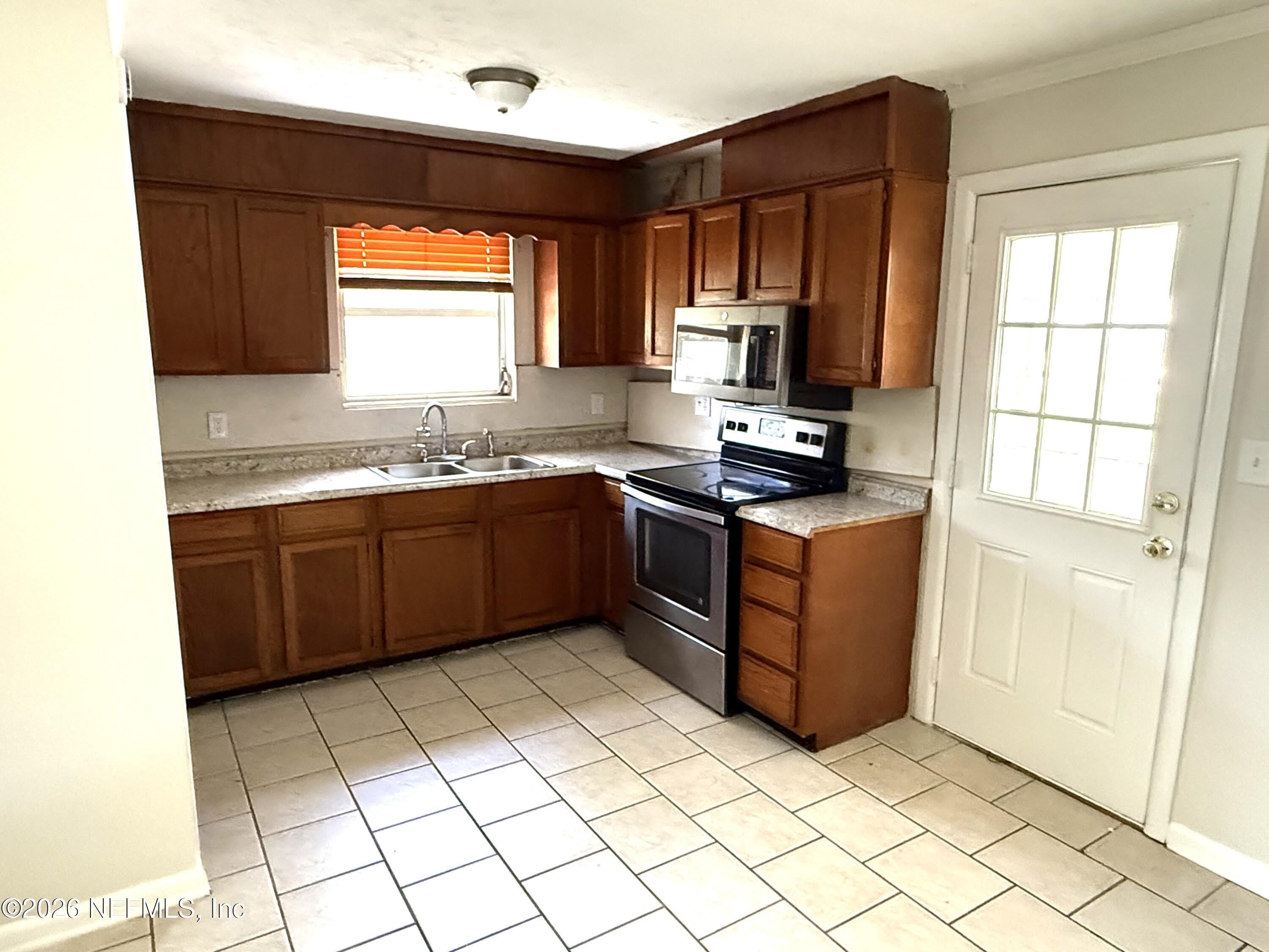 4705 HERTA Road – photo 5
