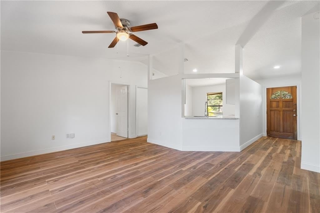278 San Marino Road SW – photo 5