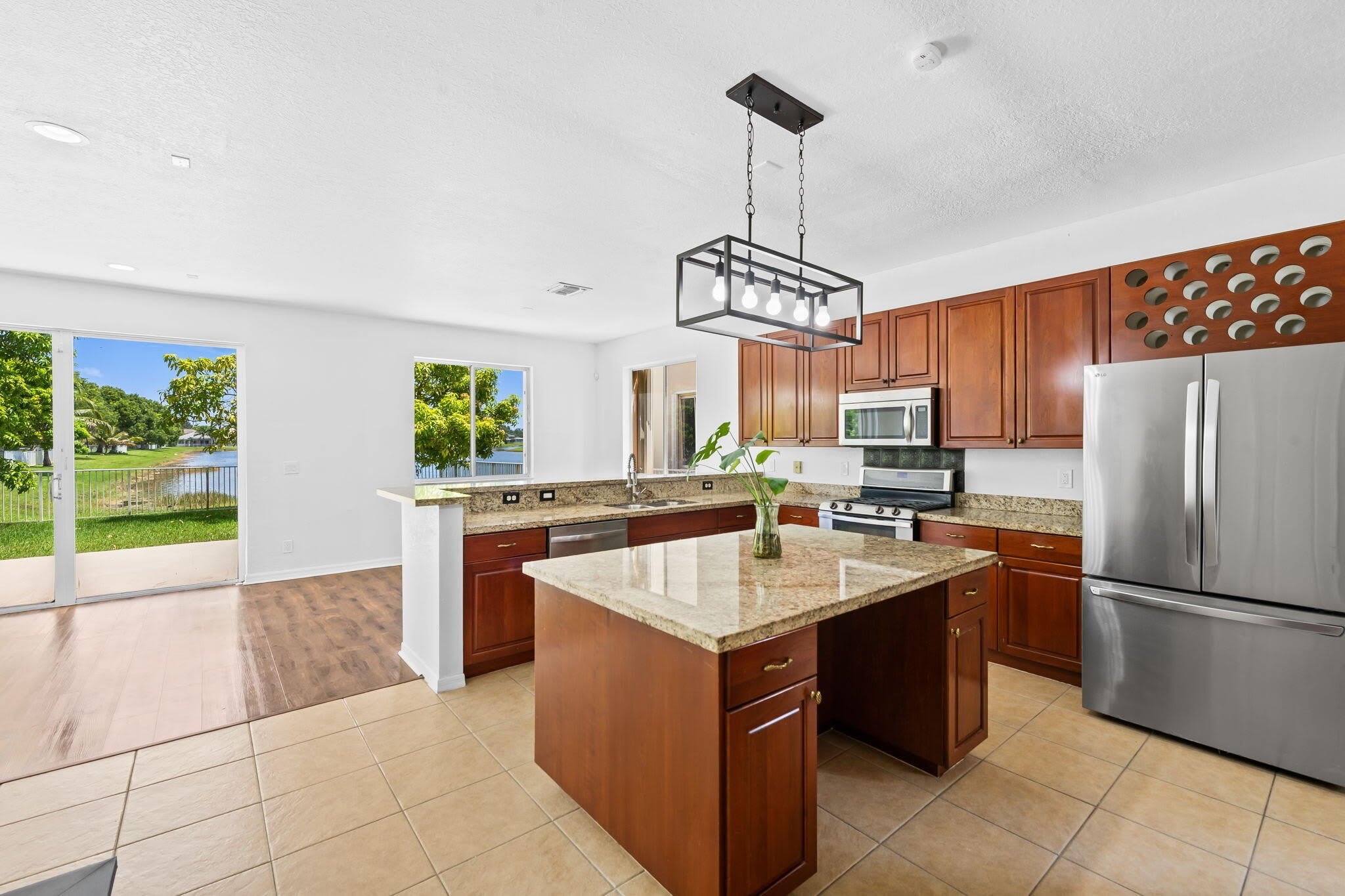 19389 SW 64th Street – photo 5