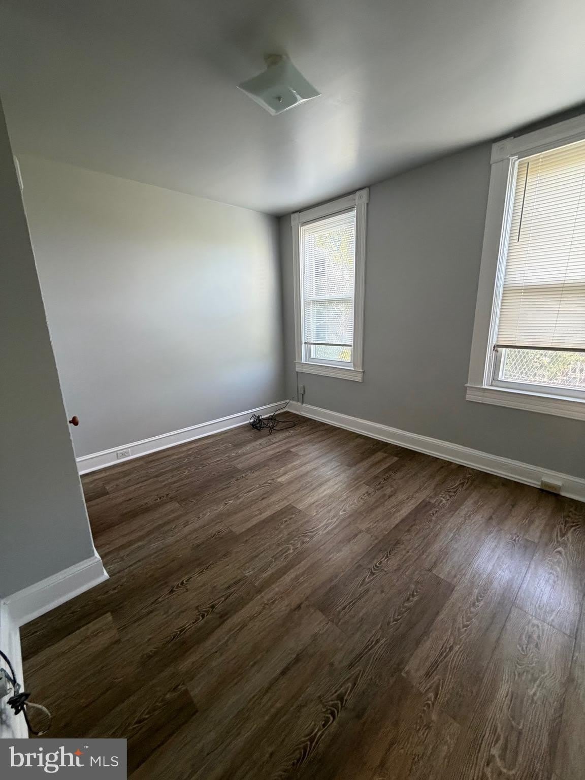 2753 RAYNER Avenue – photo 3