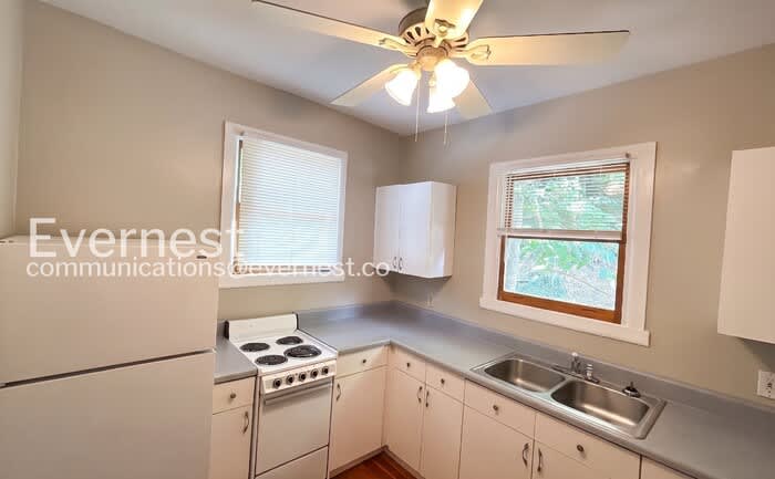 318 Tremont Street – photo 4