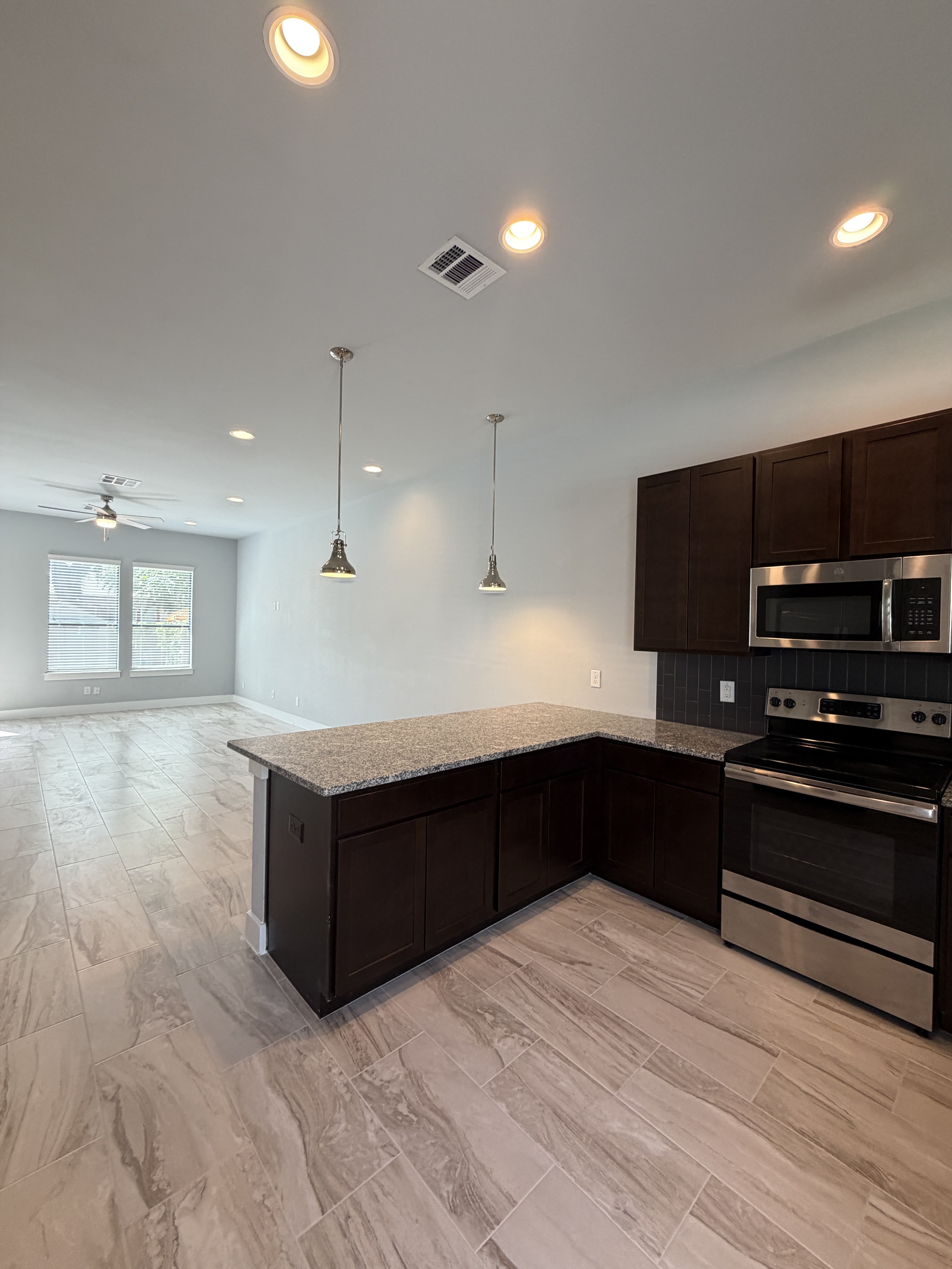 419 Cactus Street Unit 102 – photo 3