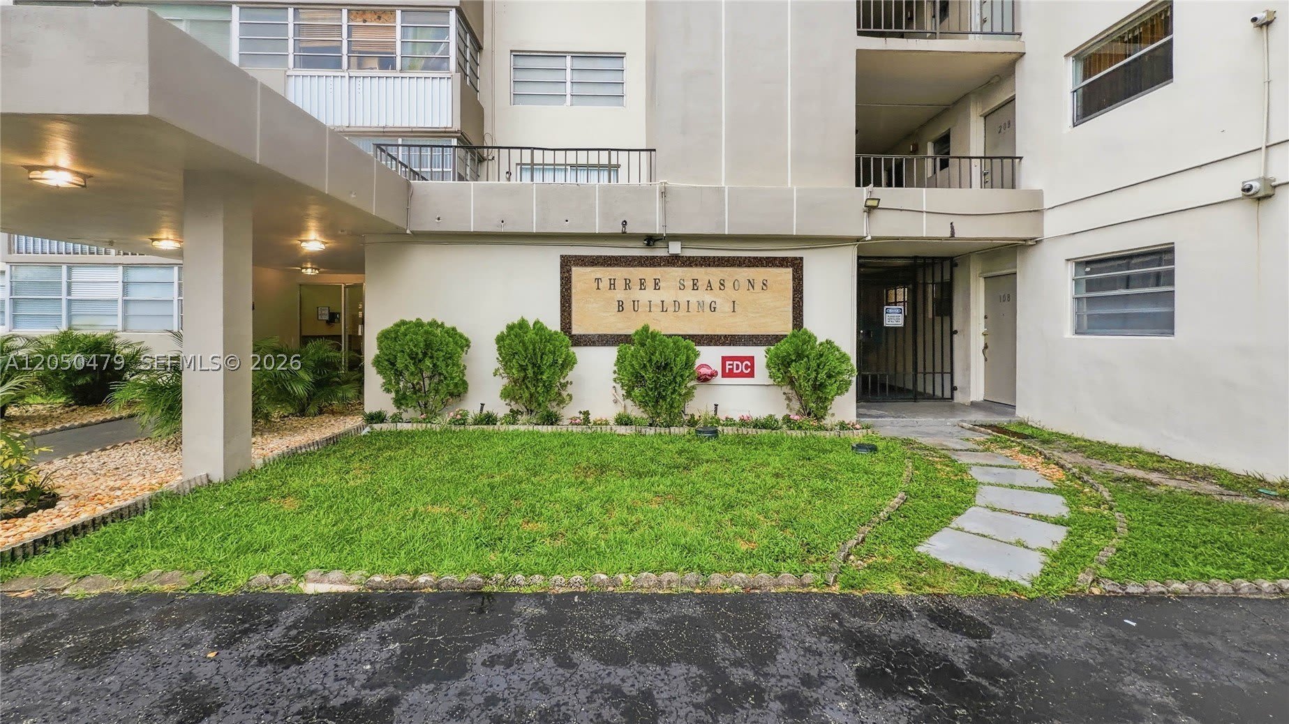 16450 Miami Dr – photo 2