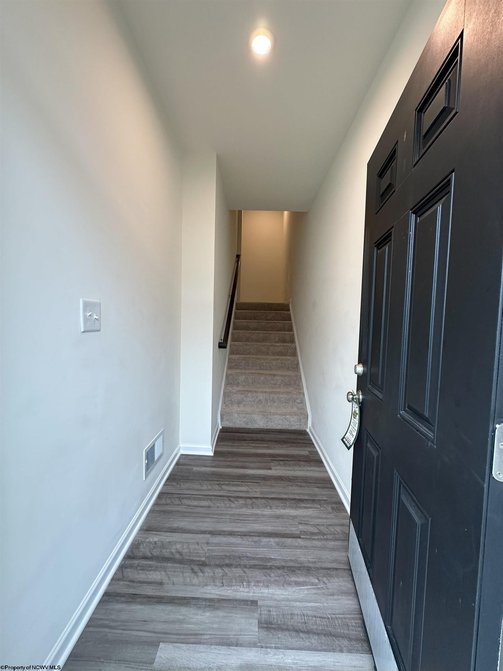 317 Bay Street – photo 2