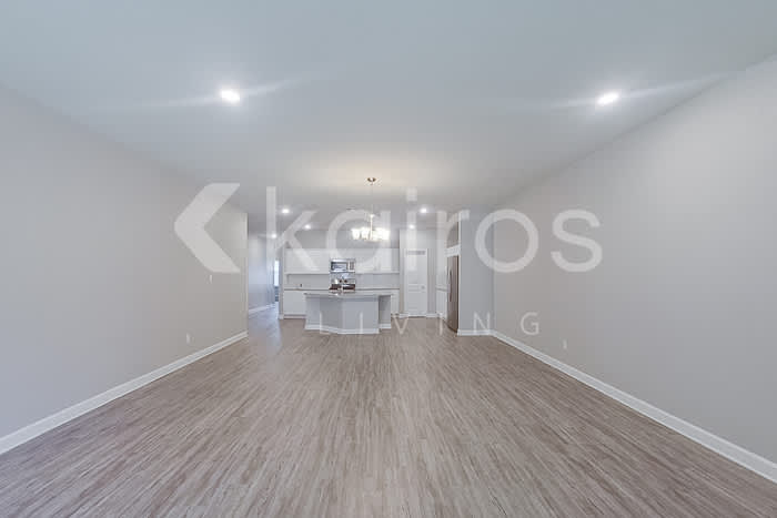 6425 Tiger Pointe Drive – photo 3