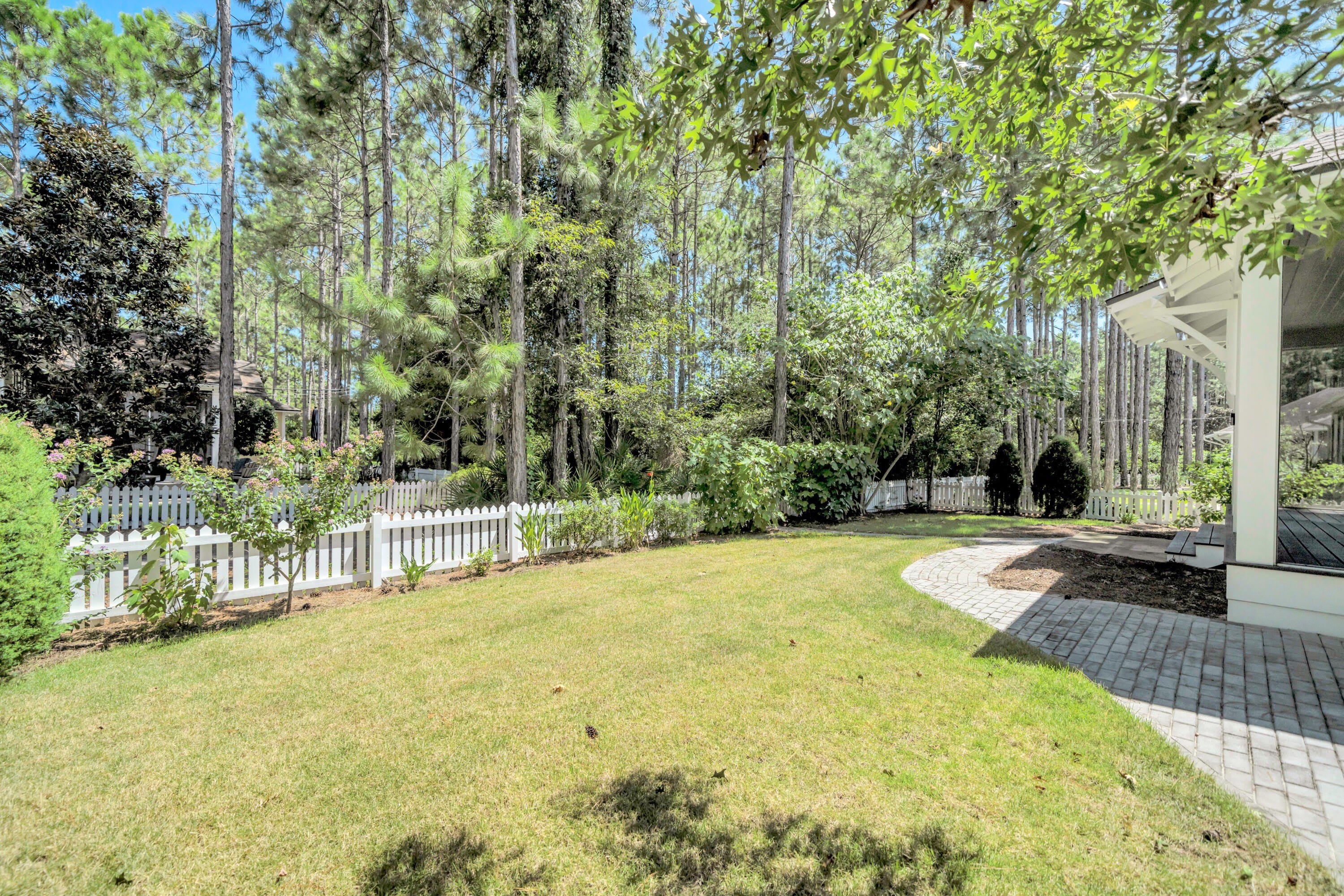 654 Breakers Street – photo 5