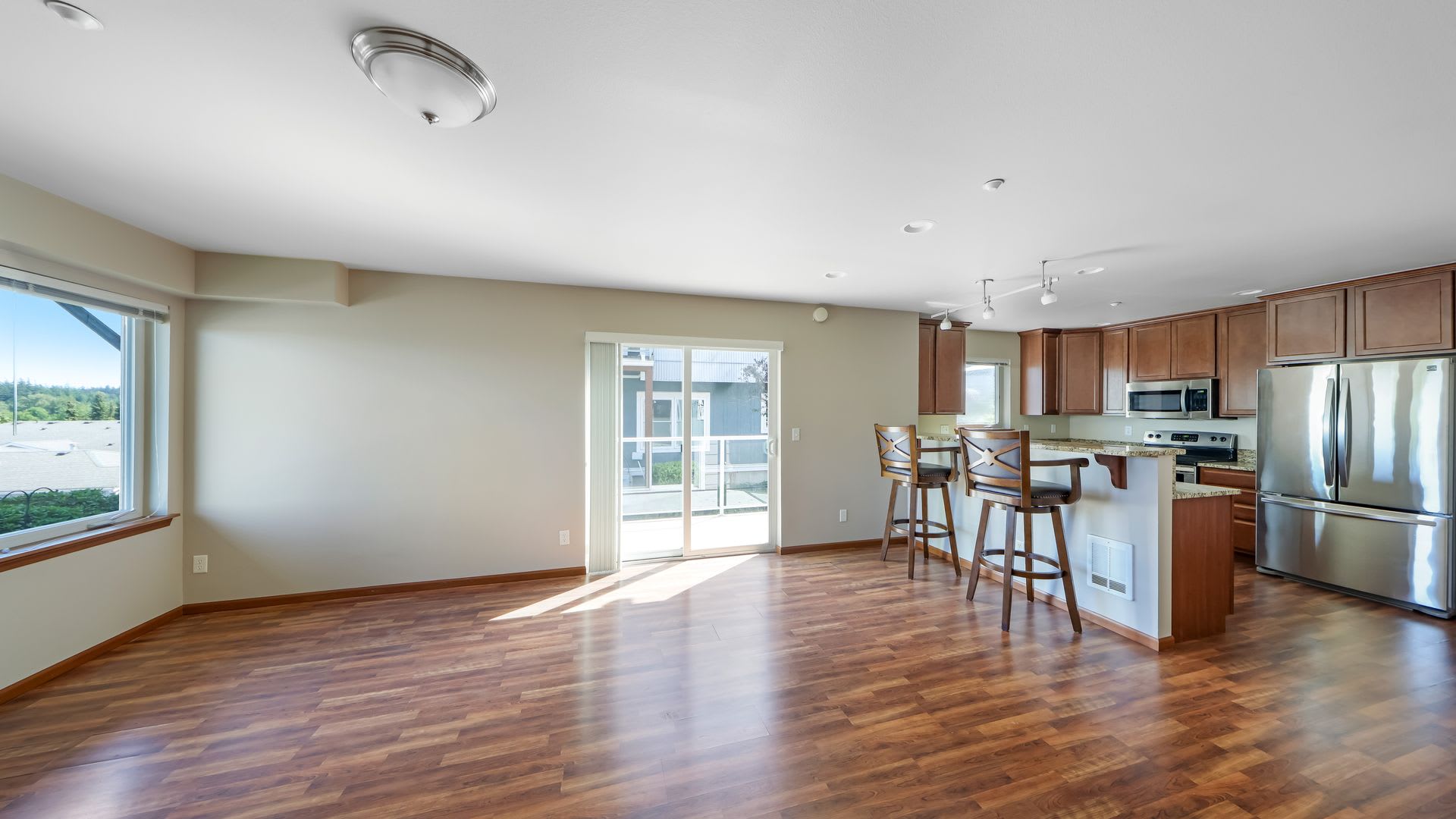 3 Bed 3 Bath Views Nas Whidbey Island Hospital – photo 2