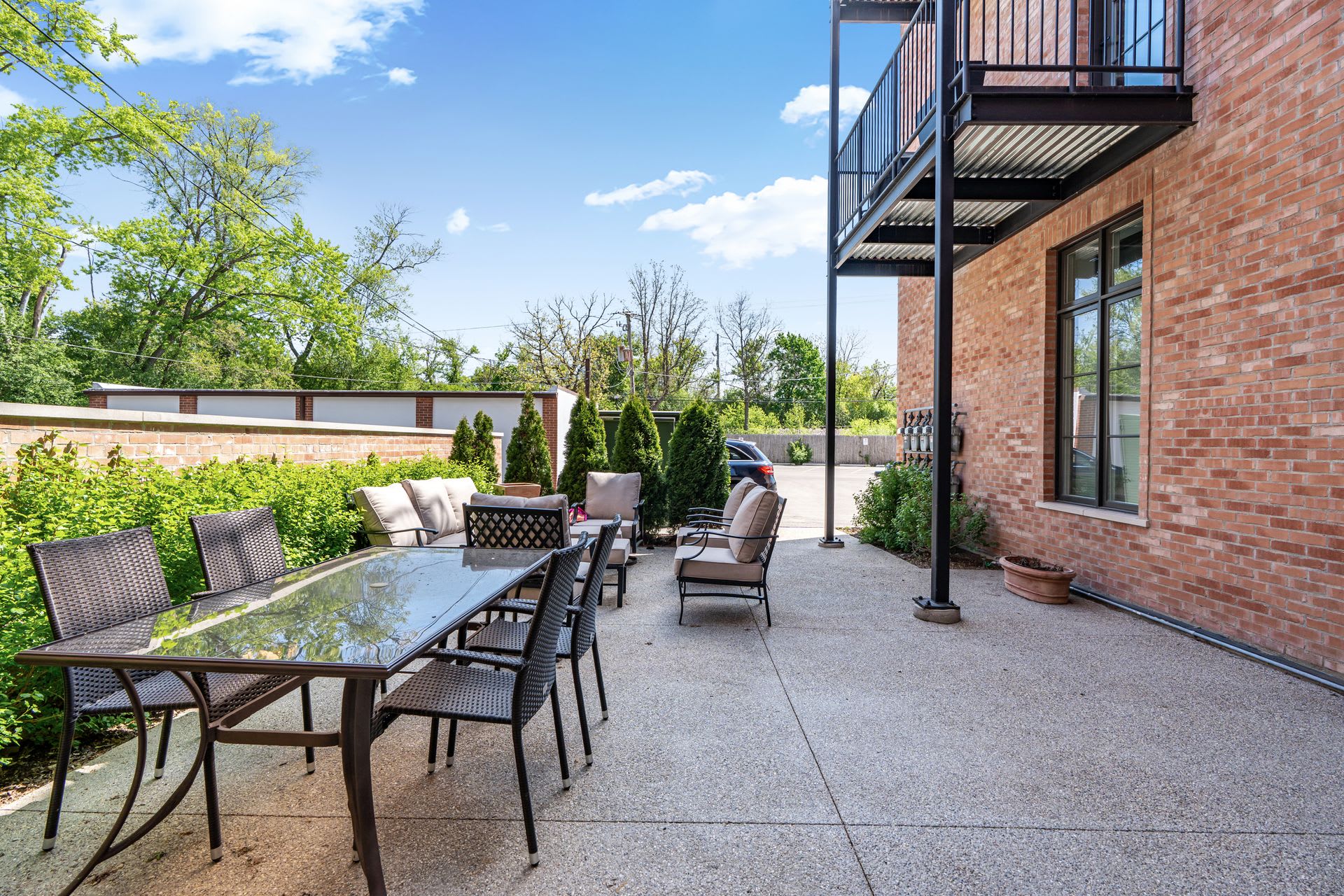 Lake Forest Lofts – photo 3
