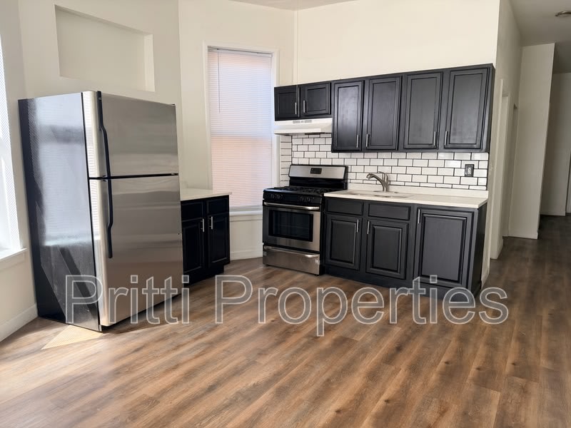 7432 South Maryland Avenue – photo 3