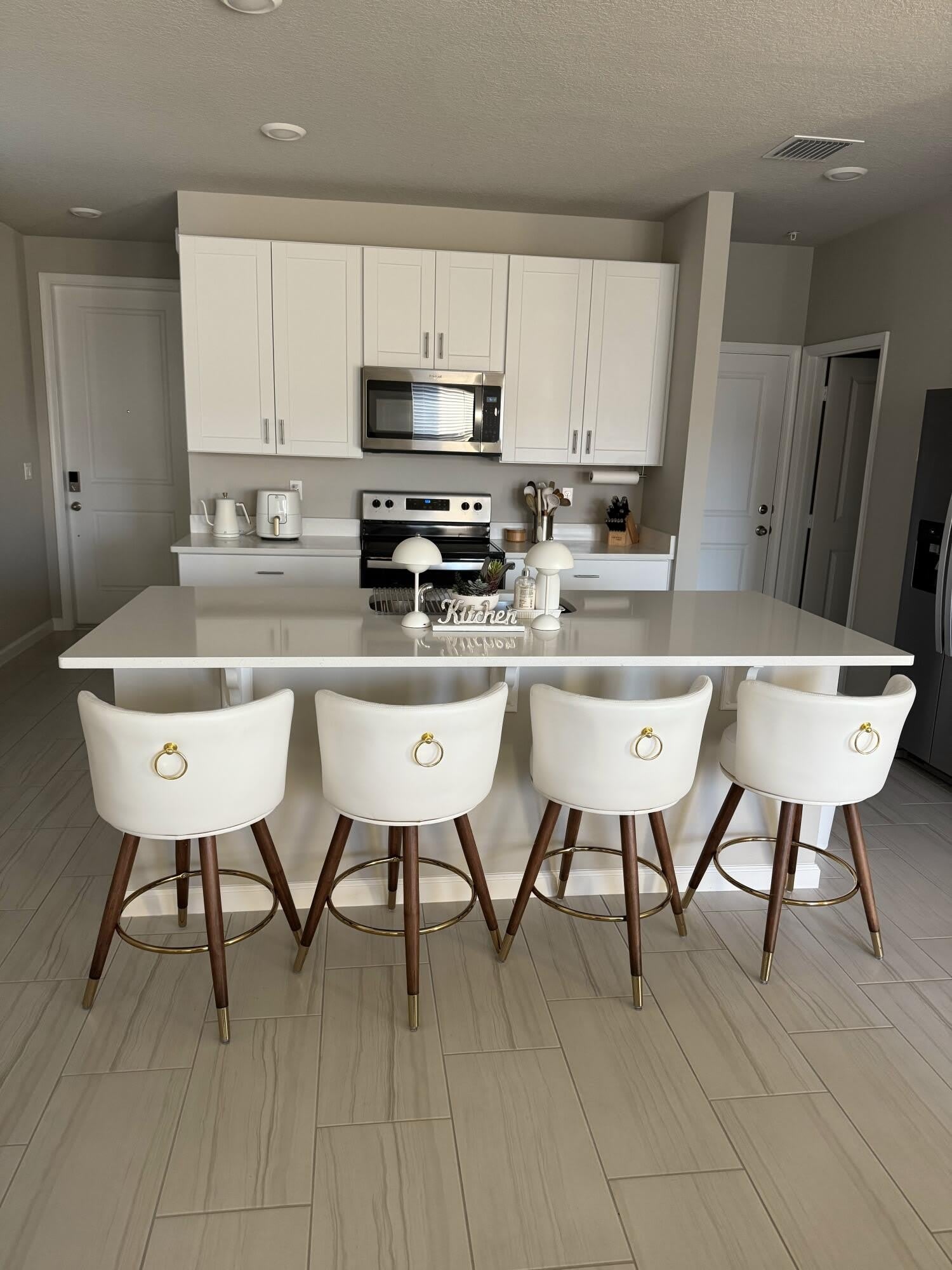 389 Salisbury Circle – photo 3