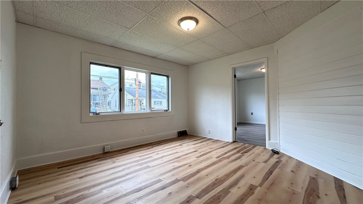 205 University St – photo 5