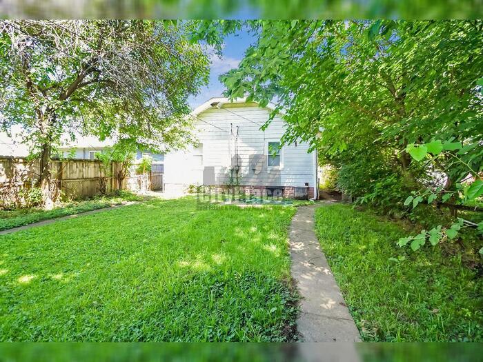 1465 West 34Th Street – photo 5