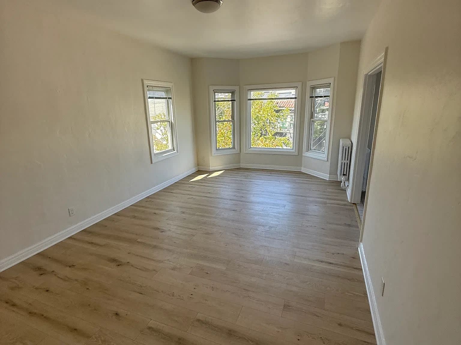2624 8th Ave – photo 2