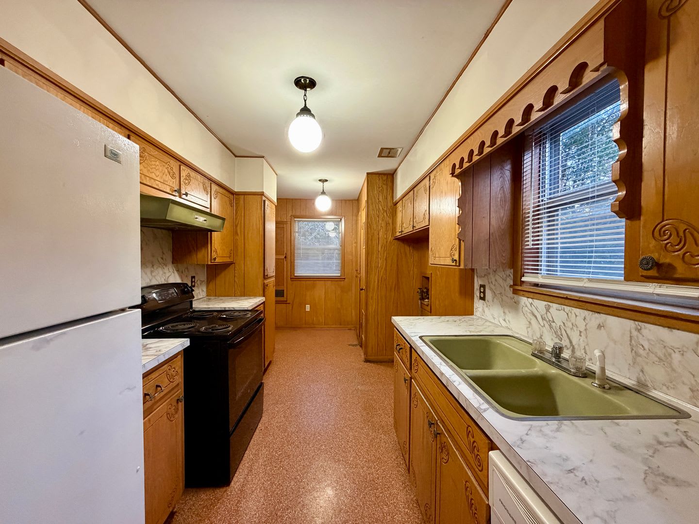 Single Family Home – photo 2
