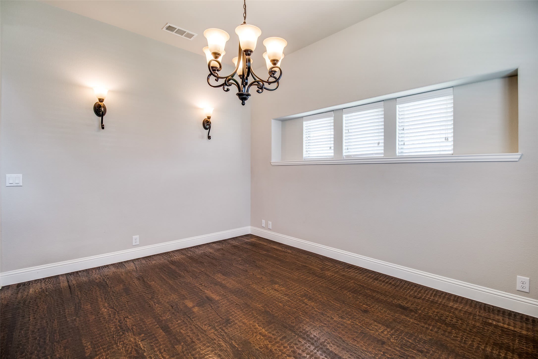 4619 Amesbury – photo 4