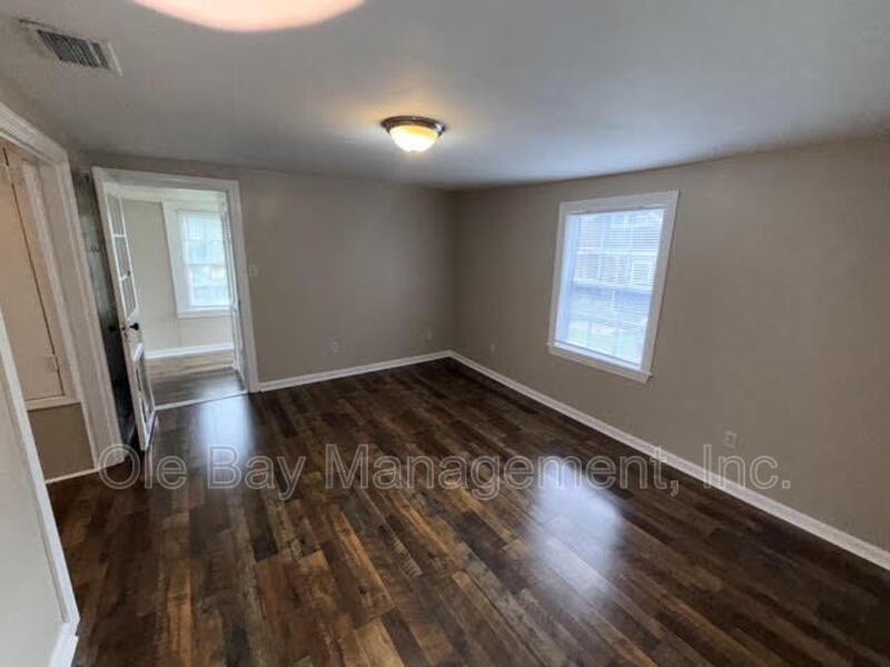 109 South Carlen Street – photo 2