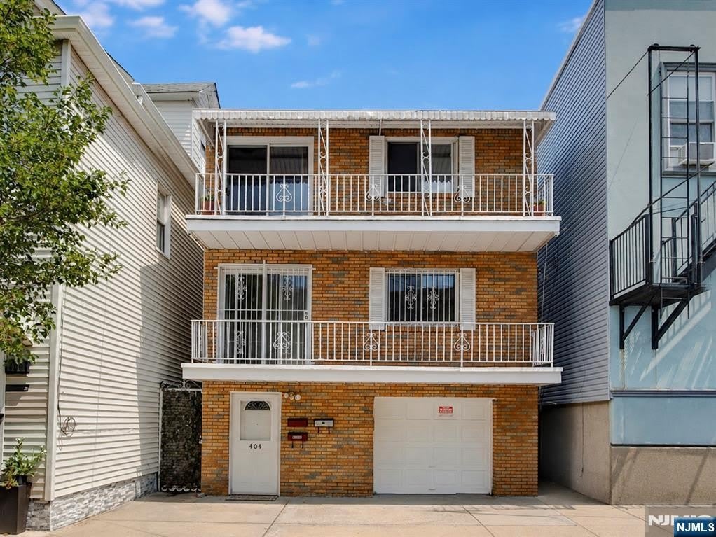 404 46th Street – photo 1