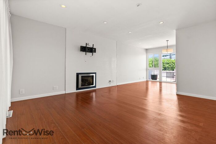 1120 Oakwood Drive – photo 4
