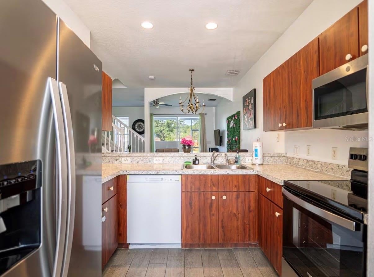 1160 S BEACH Circle – photo 2