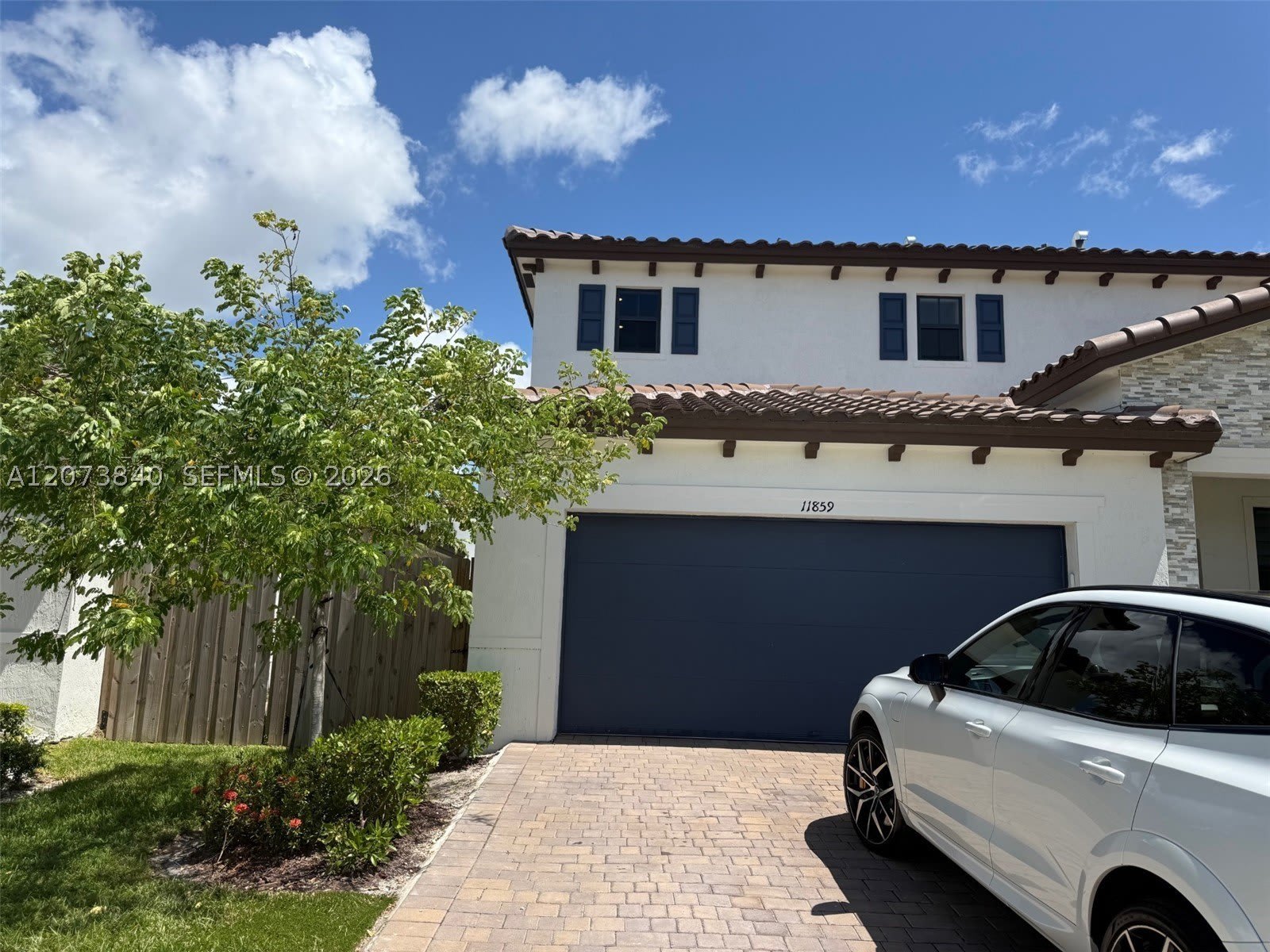 11859 SW 241st St – photo 1