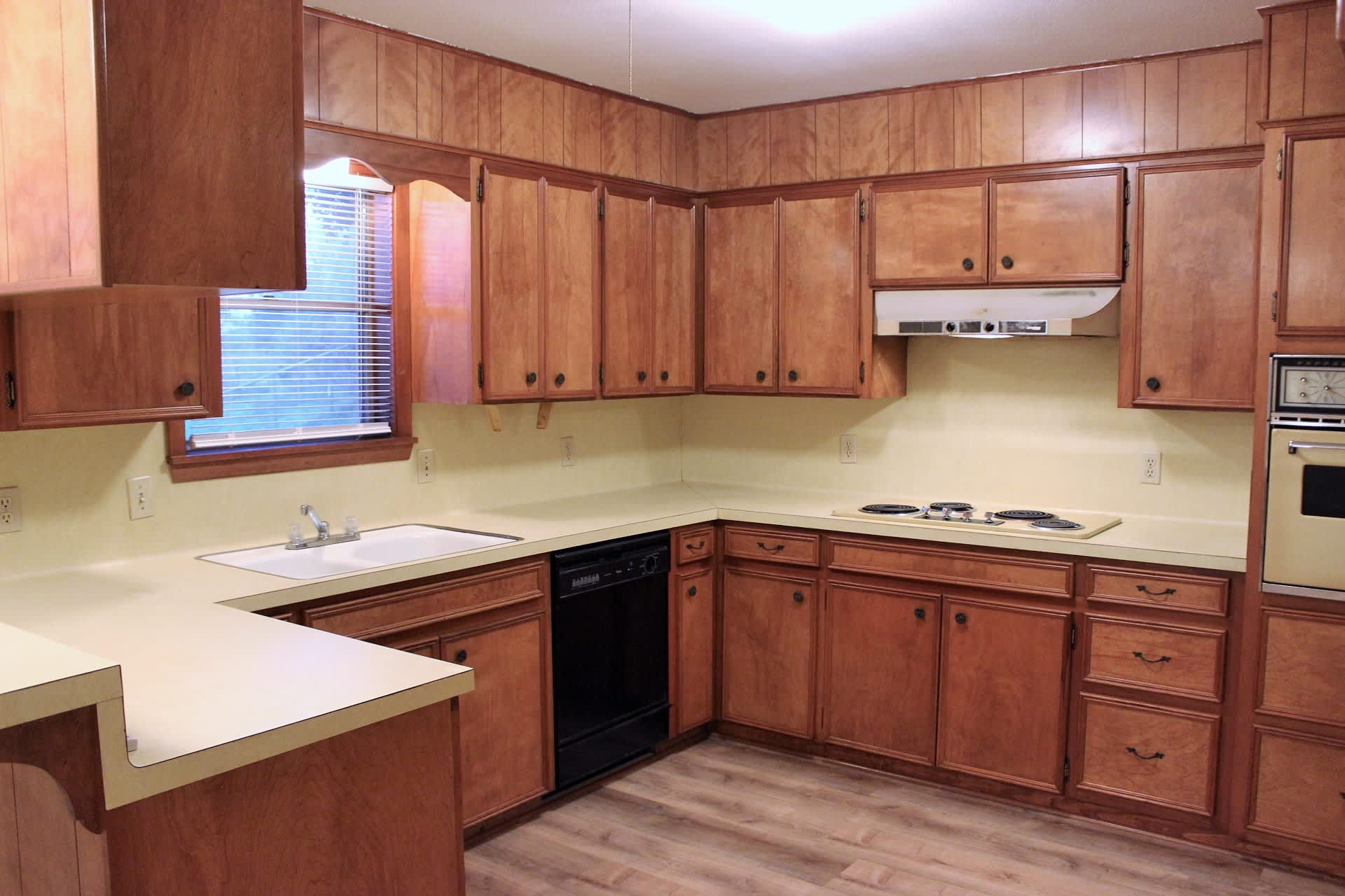 213 Munz Street – photo 4