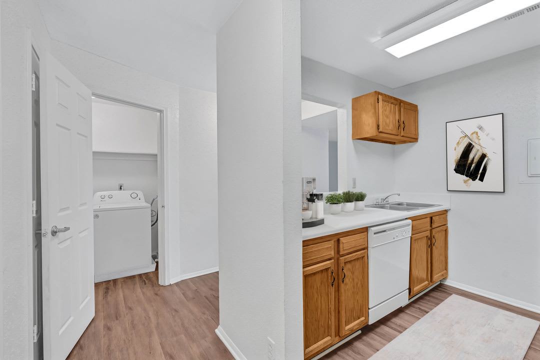 Parks Edge Apartments – photo 2