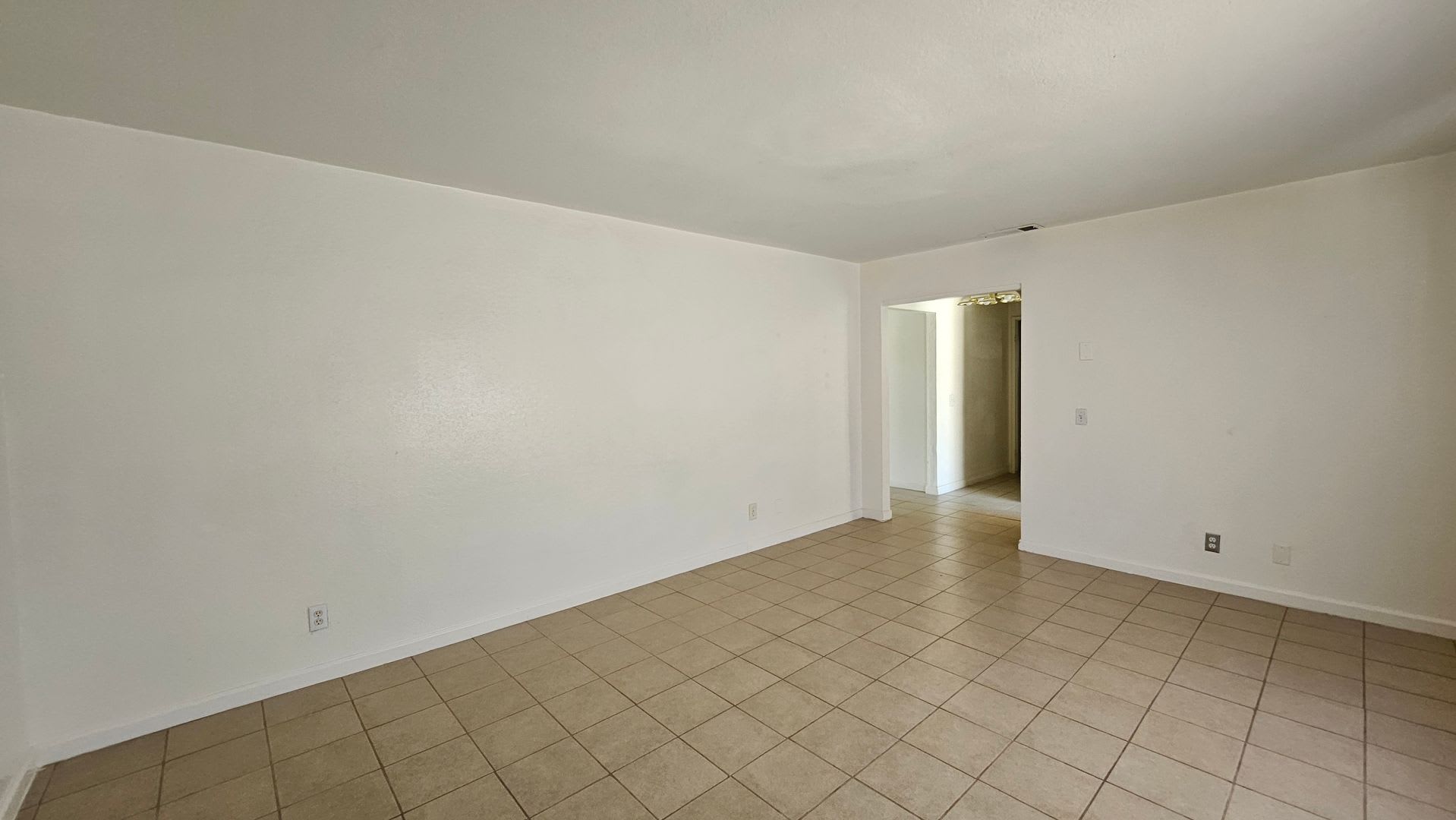 Charming And Comfortable 4Bd 2Bth Move In Ready Home Natural Gas And Sewer – photo 3