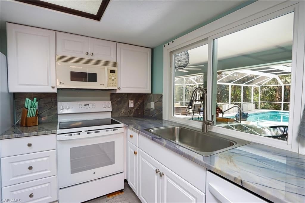 27165 Edenbridge Ct lot: 17 – photo 3